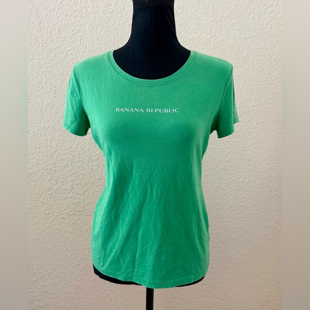 Banana Republic Women’s Green Logo Short Sleeve T-Shirt Small